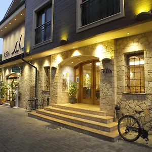 Resa Hotel